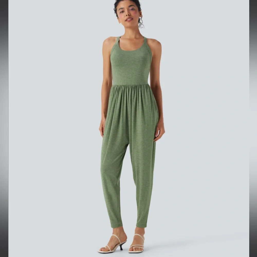 Green Sleeveless Open Back Casual Jumpsuit - Picture 1 of 4